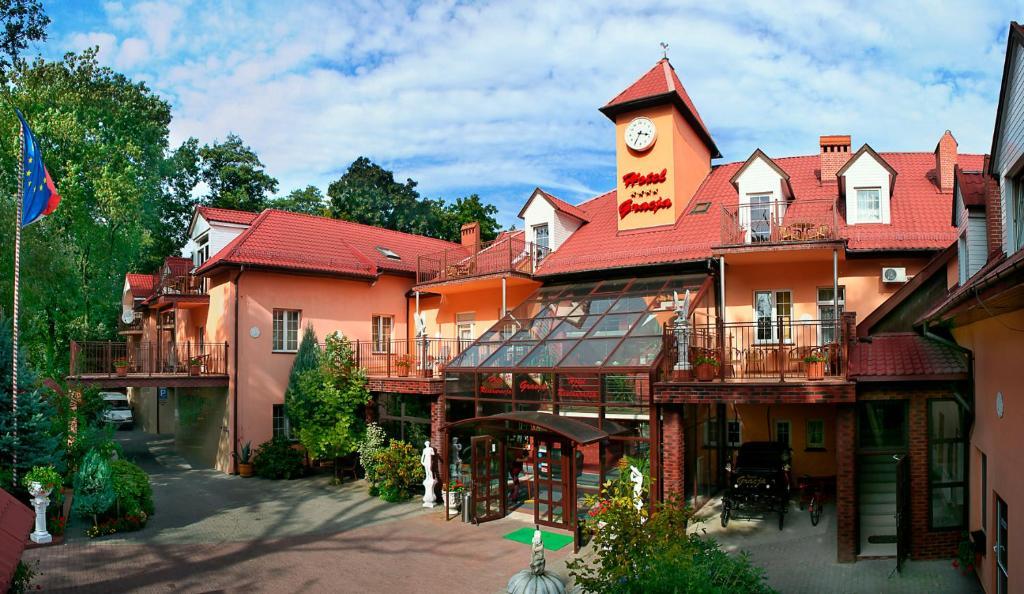 Hotel Gracja Gorzow Wielkopolski Exterior photo